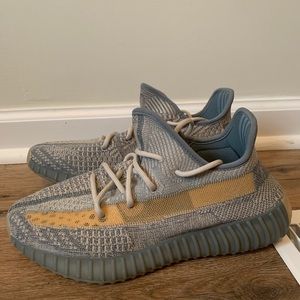 Yeezy 350v2 Israfil